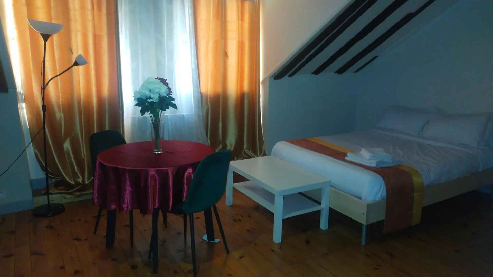 Montmartre Apartment Paris